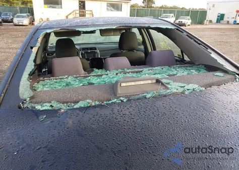 2015 Toyota Camry Hybrid Le z USA, uszkodzony, nr VIN 4T1BD1FK6FU176866